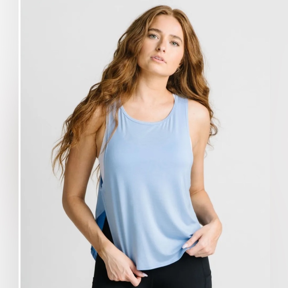 Zyia Cornflower Swivel Tank